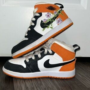 Jordan 1 mid shoes